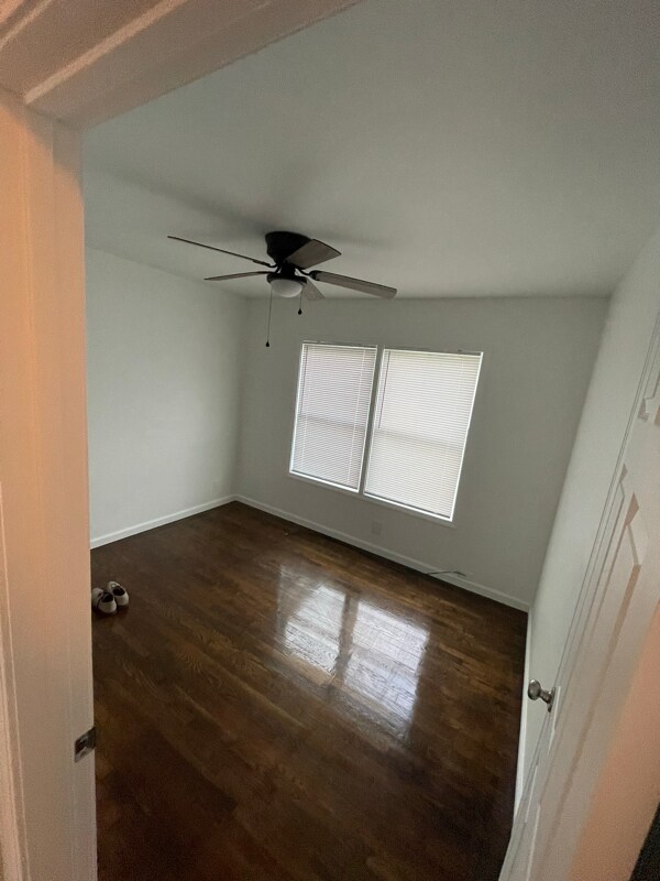 Building Photo - 1022 Shiels Dr