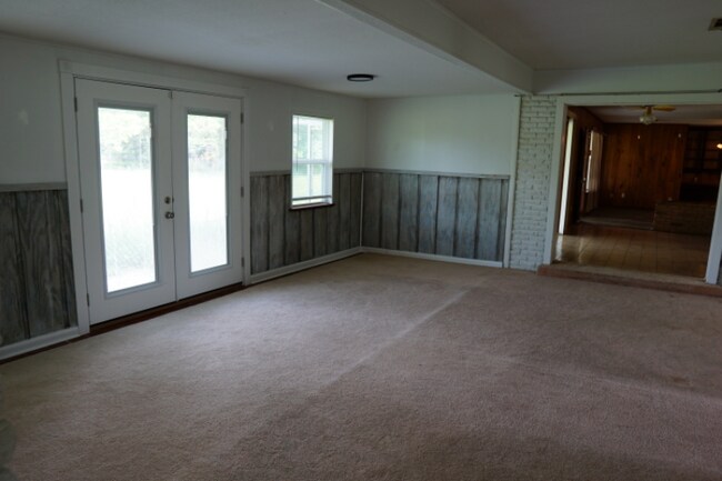 Building Photo - 14379 Duckworth Rd