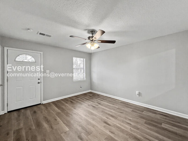 Building Photo - 6415 Riverdale Cove