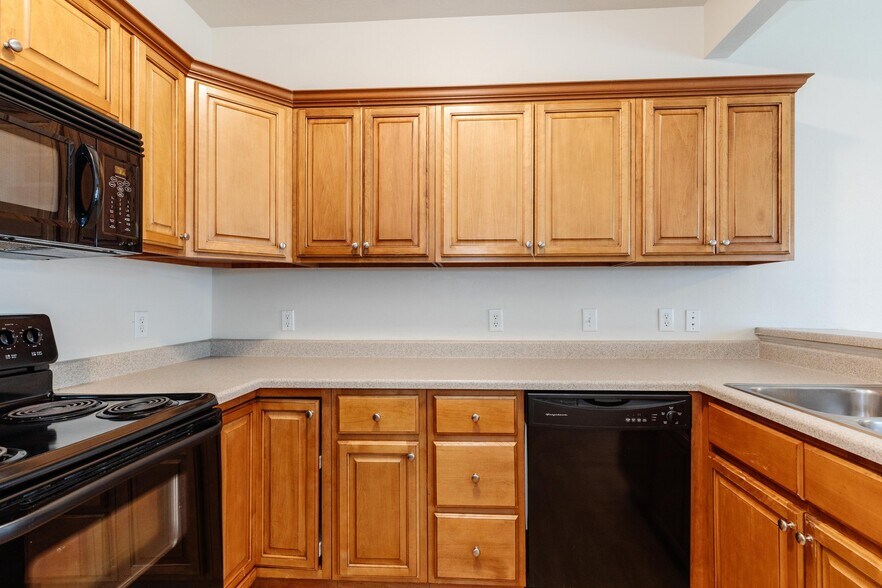 Building Photo - 484 W 1490 N