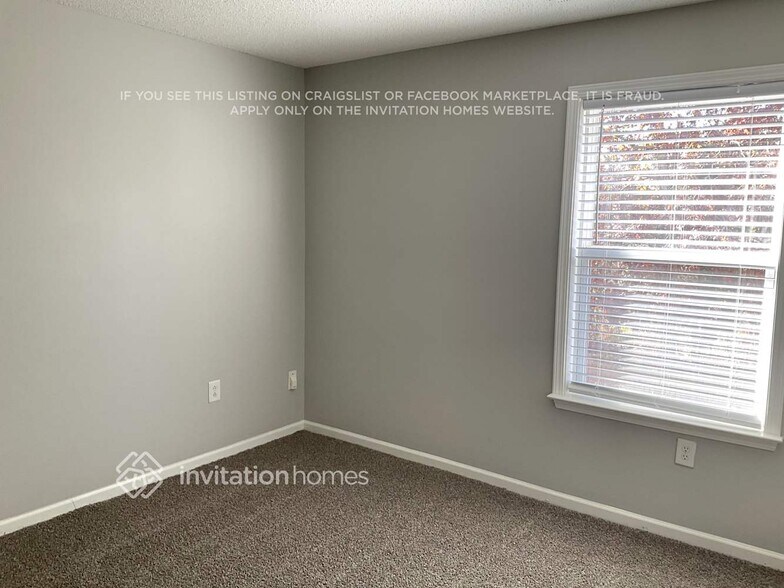 Building Photo - 222 Waterlemon Way