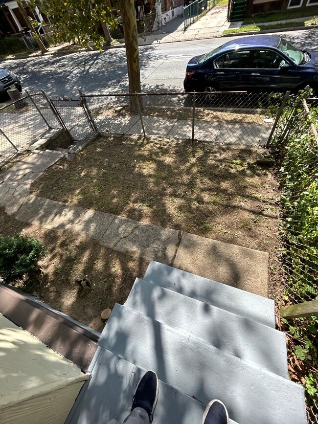 Building Photo - 648 Stuyvesant Ave