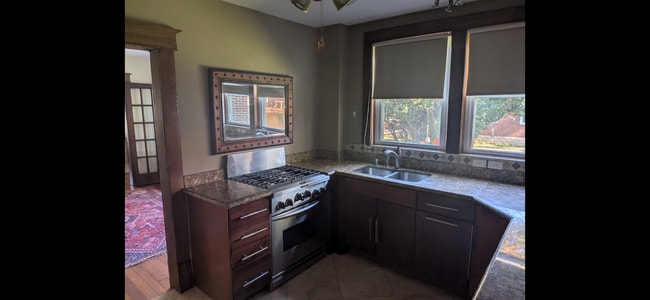 Building Photo - 208 Orchard Pl