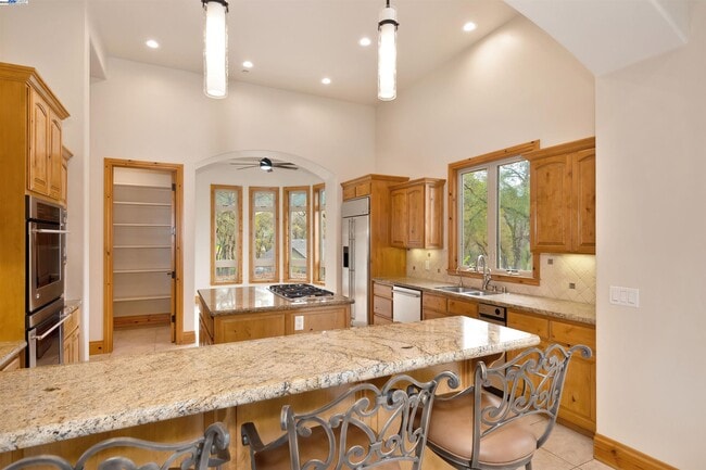 Building Photo - 12859 Austin Forest Cir