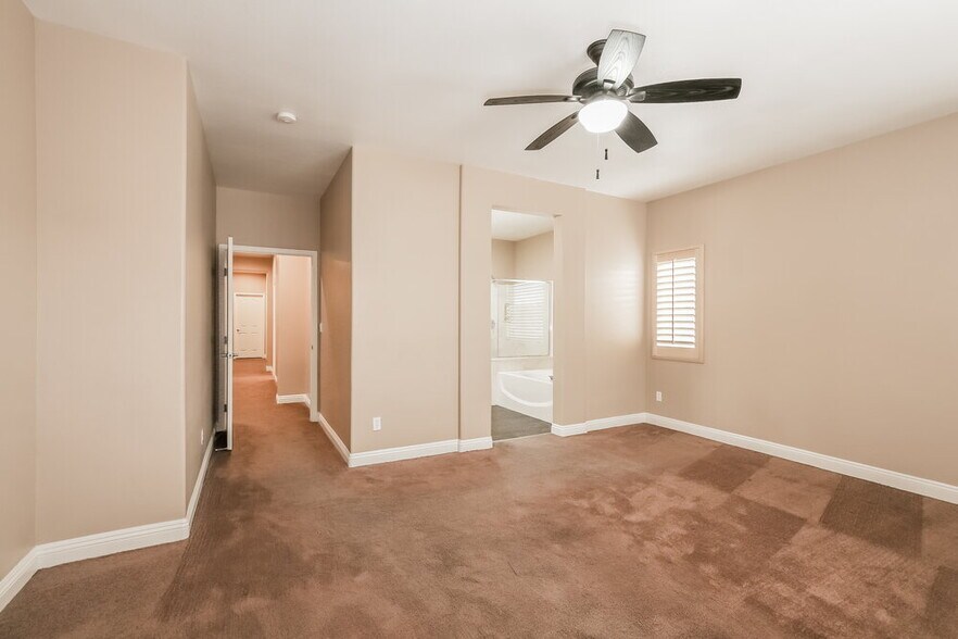 Building Photo - 105 Amethyst Stars Ave