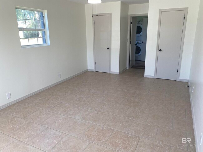 Building Photo - 20095 Dotson St