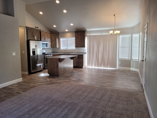Building Photo - 154 E 200 S