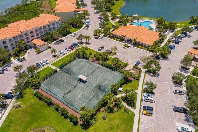 Building Photo - 17 Harbour Isle Dr W