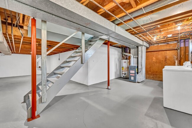 Building Photo - 52 Sebring Dr