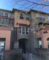 Building Photo - 1421 N First St