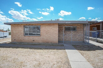 Building Photo - 3530 Hamilton Ave