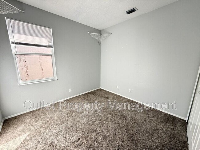 Building Photo - 112 Peregrine Ct