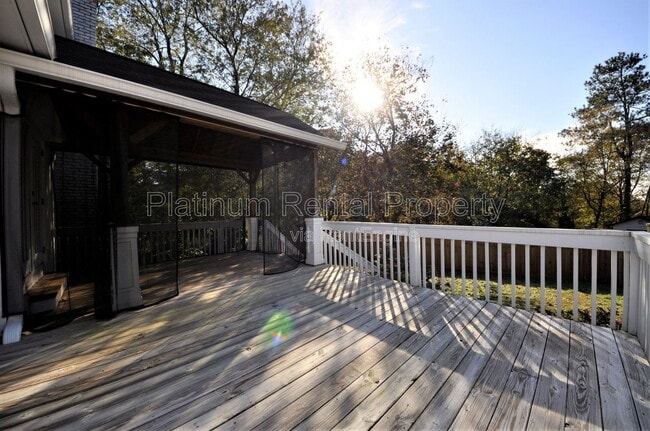 Building Photo - 5614 Chamblee Dunwoody Rd