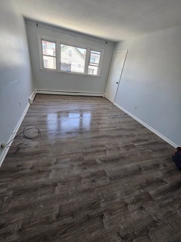 Building Photo - 18 Searing Ave