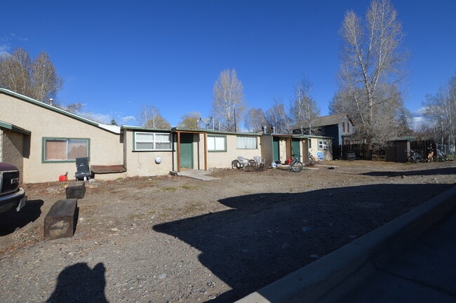 Building Photo - 1206 W Tomichi Ave