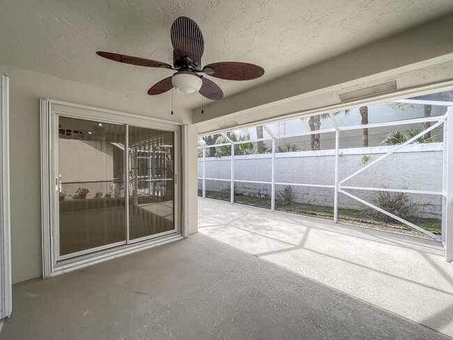 Building Photo - 252 Moccasin Trail W