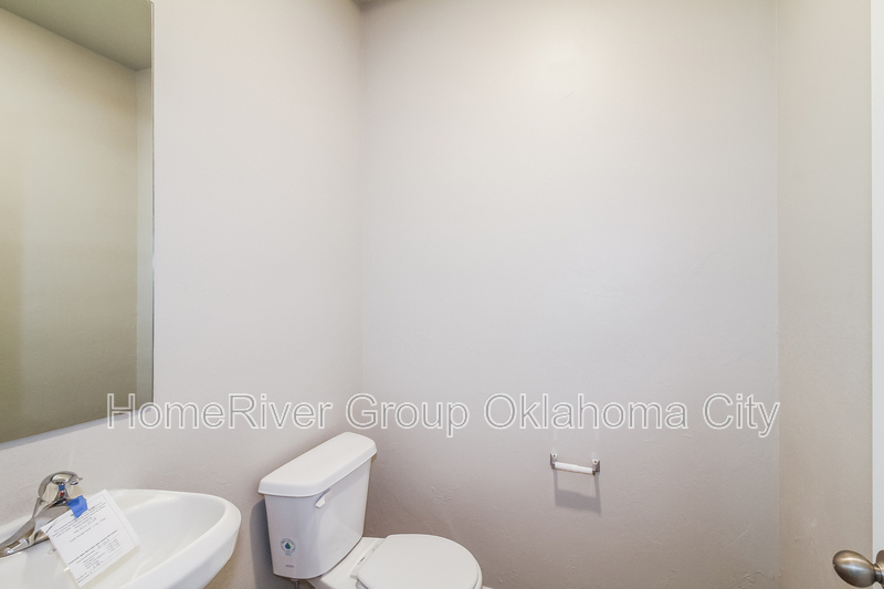 Building Photo - 1604 Ruby Dr