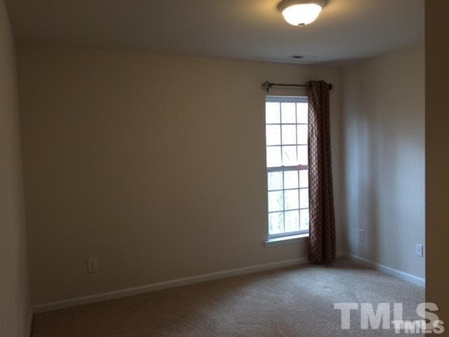 Building Photo - 300 Dyersville Dr