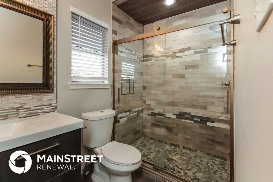 Building Photo - 4023 Almond Lake Dr