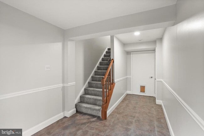 Building Photo - 14984 Cheyenne Way