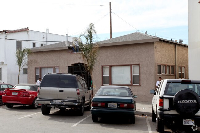 Building Photo - 729 Lime Ave