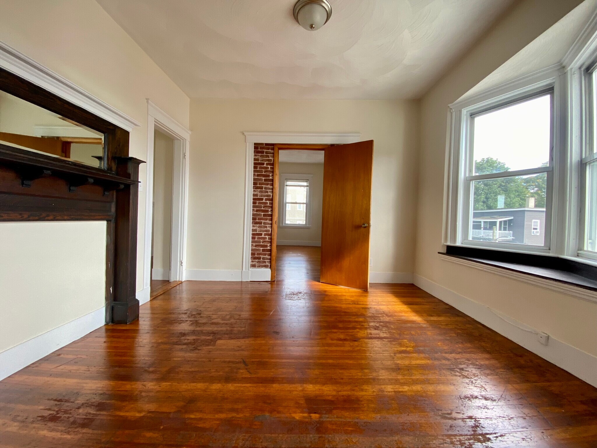 Building Photo - 14 Belknap St