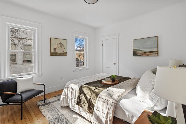 Building Photo - 44-46 Pinkham Rd