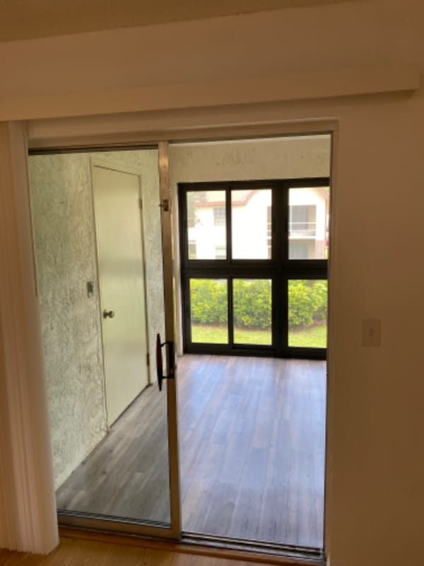 Building Photo - 3073 Sir Hamilton Cir