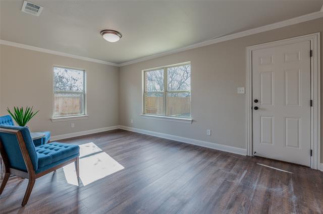 Building Photo - 2208 N Hickory St