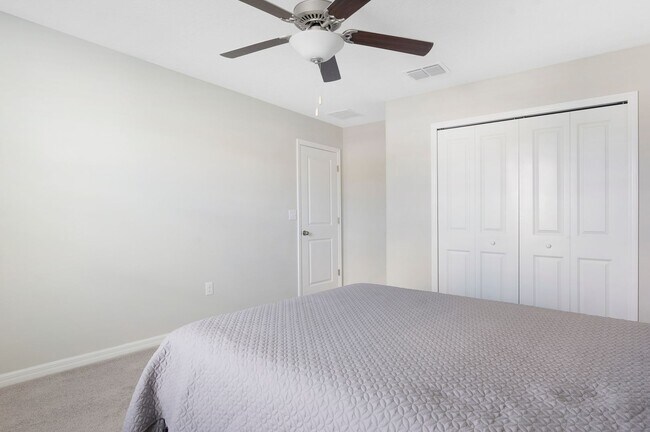 Building Photo - Spacious 5-Bed Touchstone Home – Primary Suite Downstairs, 2-Car Garage