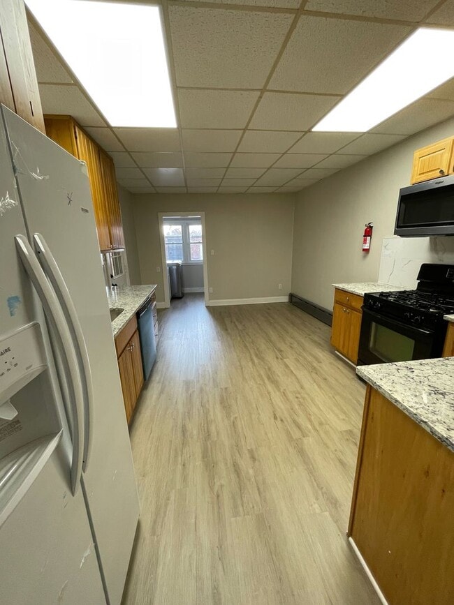 Building Photo - Beautiful 4 Bedroom, 1.5 Bath in Pottstown