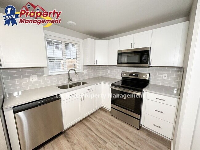 Building Photo - 6474 W Douglas St