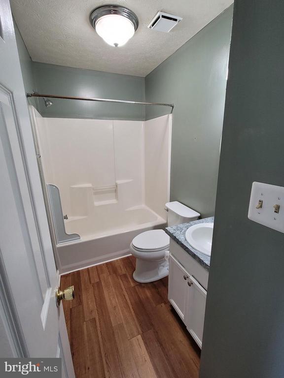 Building Photo - 233 Charleston Ct