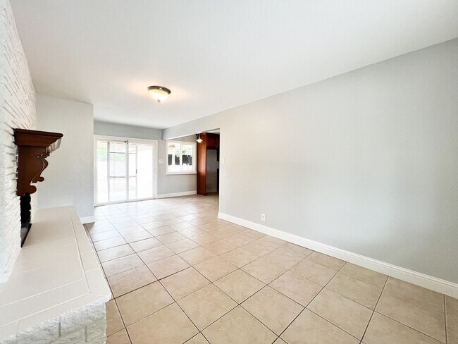 Building Photo - Charming 3-Bedroom Home in Napa’s Sought-A...