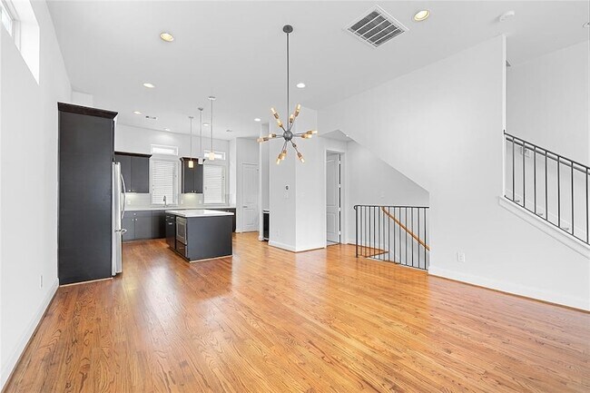 Building Photo - 4213 Schuler St
