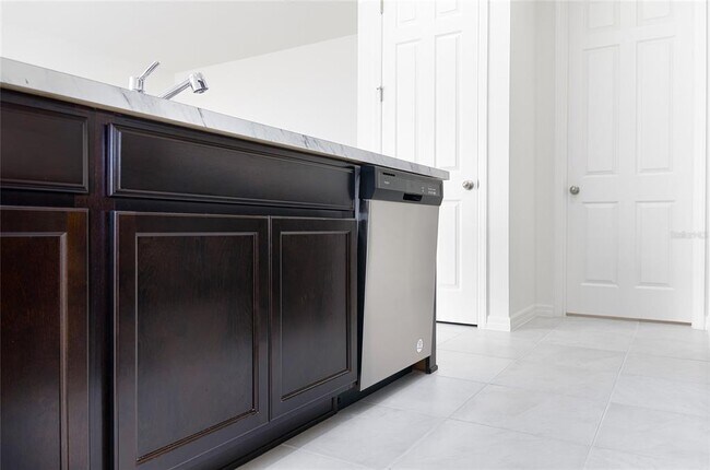 Building Photo - 2789 89th St Cir E