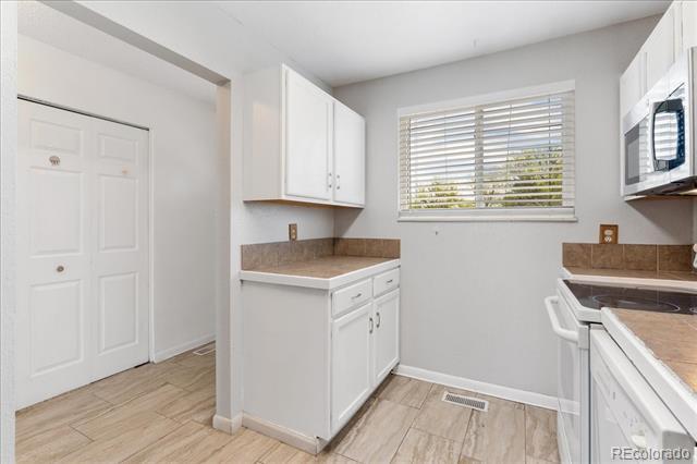 Building Photo - 5771 W 92nd Ave