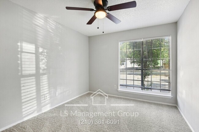 Building Photo - 6716 Windsor Hollow Dr
