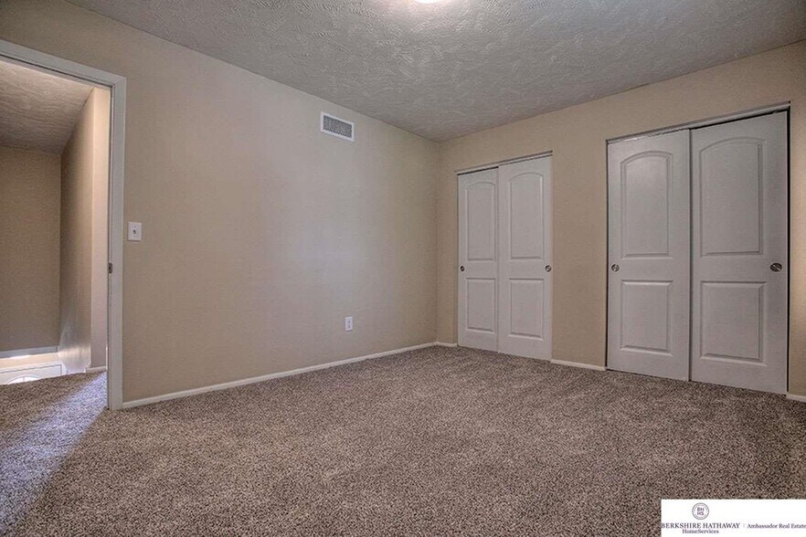 Building Photo - 1901 Winnie Dr