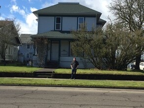 Building Photo - Historic John Rickard House