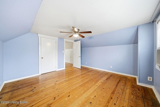 Building Photo - 1209 Valley Dr