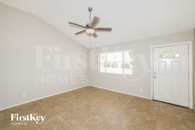 Building Photo - 3345 W Columbine Dr