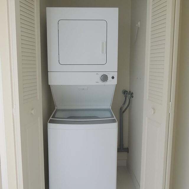 Building Photo - 3590 Via Poinciana