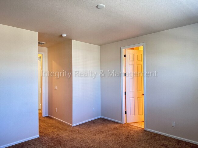 Building Photo - 3762 Cadence Dr