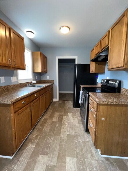 Building Photo - 4703 Potter Rd