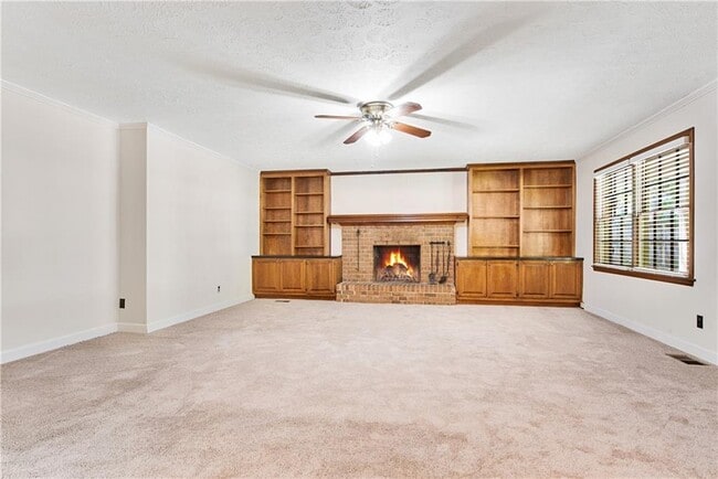 Building Photo - 2408 Pinkney Dr