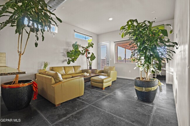 Building Photo - 14267 Richard Wiles