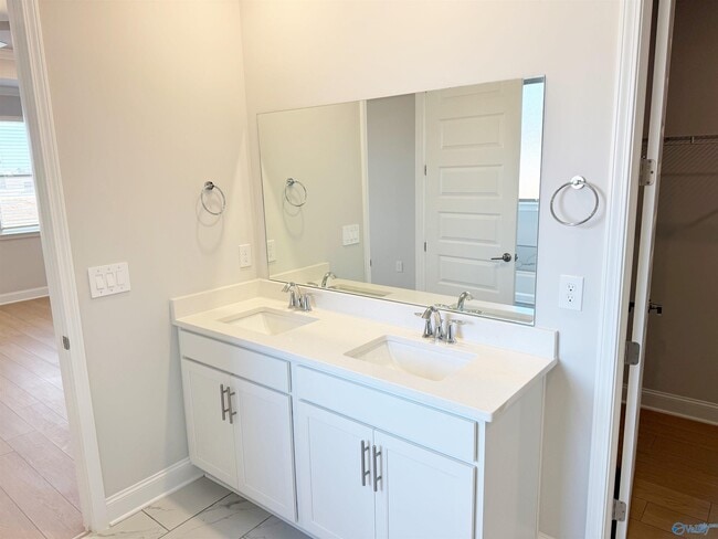 Building Photo - 218 Stockyard Cir