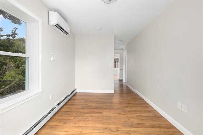 Building Photo - 21 Ashbrook Rd