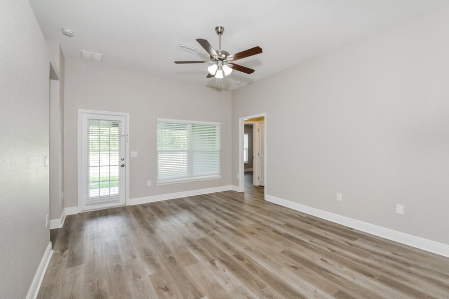 Building Photo - 1225 Sheridan Bay Dr